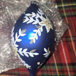 NWT Set Of 4 Blue and Gold Holiday Ornament